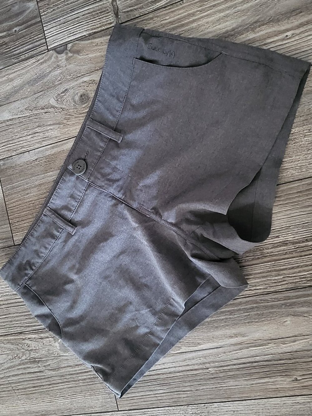 NWOT Billabong Grey New Wave Low-Rise Hybrid Walkshorts - Size 1
